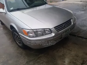 Toyota Camry 2002 Silver