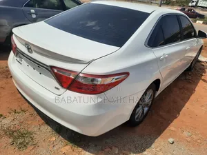 Toyota Camry SE Sedan ta 2016