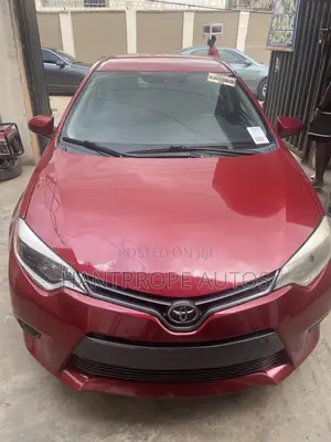 Toyota Corolla 2015 Red