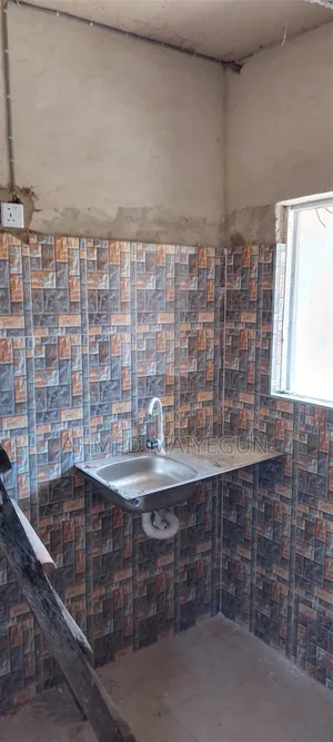 1 Bedroom Apartment for Rent in Mopo Estate, Bogije