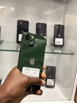 Apple iPhone 13 256GB Green