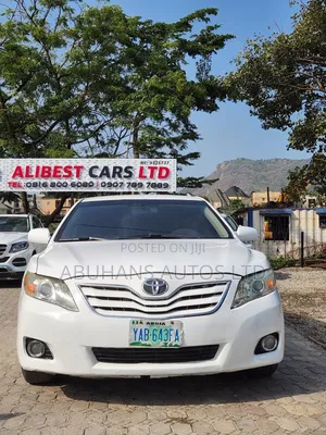 2010 Toyota Camry LE Sedan