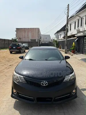2012 Toyota Camry SE Limited Edition Sedan