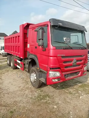 Uchmac Autos: Foreign Used CNHTC Howo Truck