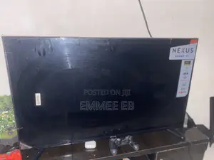 Nexus 43-Inch Smart TV da Kyauta Stand