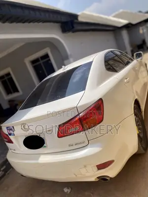 Lexus IS 250 2008 Fari