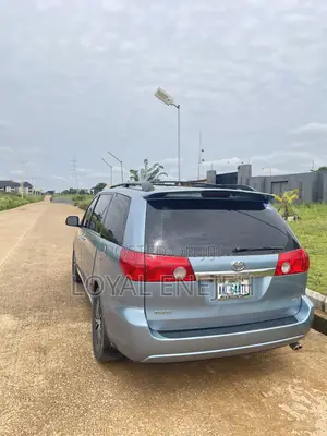 2008 Toyota Sienna CE AWD Gray