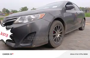 Toyota Camry L Sedan 2013 - Launin Gray