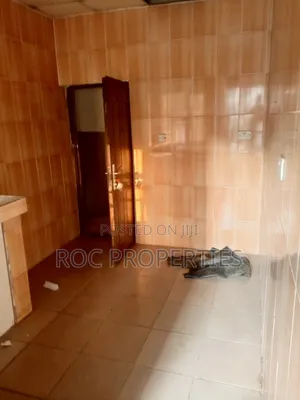 3 Bedroom Block of Flats for Rent in Durumi