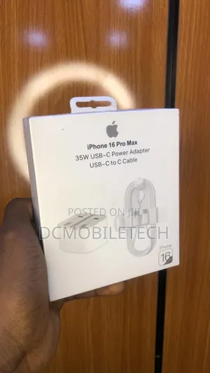 Apple iPhone 16 Pro Max 35W USB-C Power Adapter