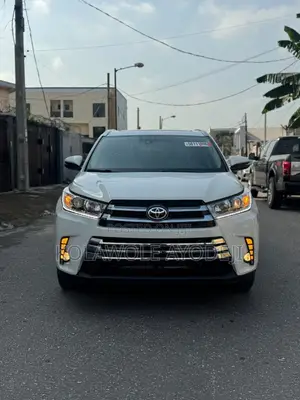 2016 Toyota Highlander Limited Platinum V6 4x4 White