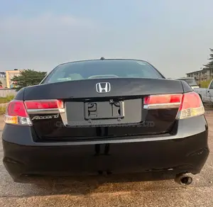 Honda Accord 2010 Baki