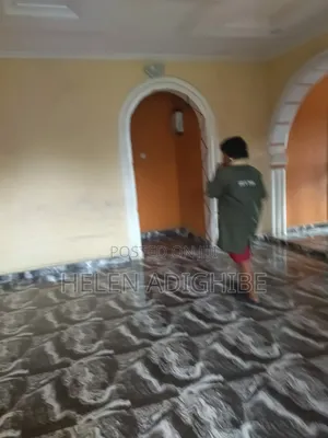 Gidan haya mai dakuna 2 da kayan daki a Isheri