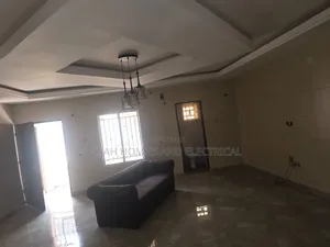 3-Bedroom Block of Flats don haya a Zionist Estate, Ibadan