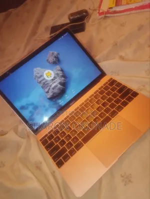 Apple MacBook 2016 12-inch 8GB RAM 256GB SSD Rose Gold