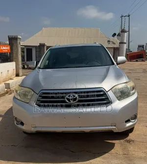 Toyota Highlander Limited SUV ta 2010