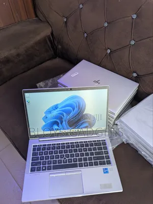 Laptop HP EliteBook 840 G8 - 16GB RAM, 512GB SSD