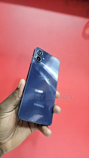Samsung Galaxy A06 128GB Purple