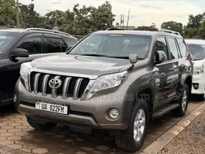 Toyota Land Cruiser Prado 2016 Gray