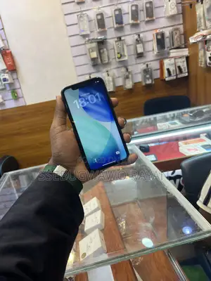Apple iPhone 11 64GB Black